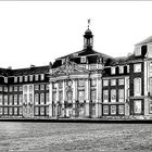 # dazumal Fürstbischöfliches Residenzschloss - heute Sitz der Universität in Münster #