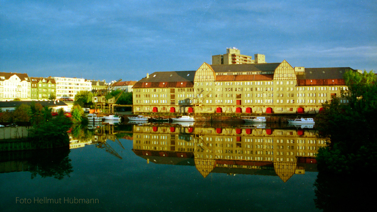 DAZUMAL - SPIEGELEI IM RÜCKBLICK