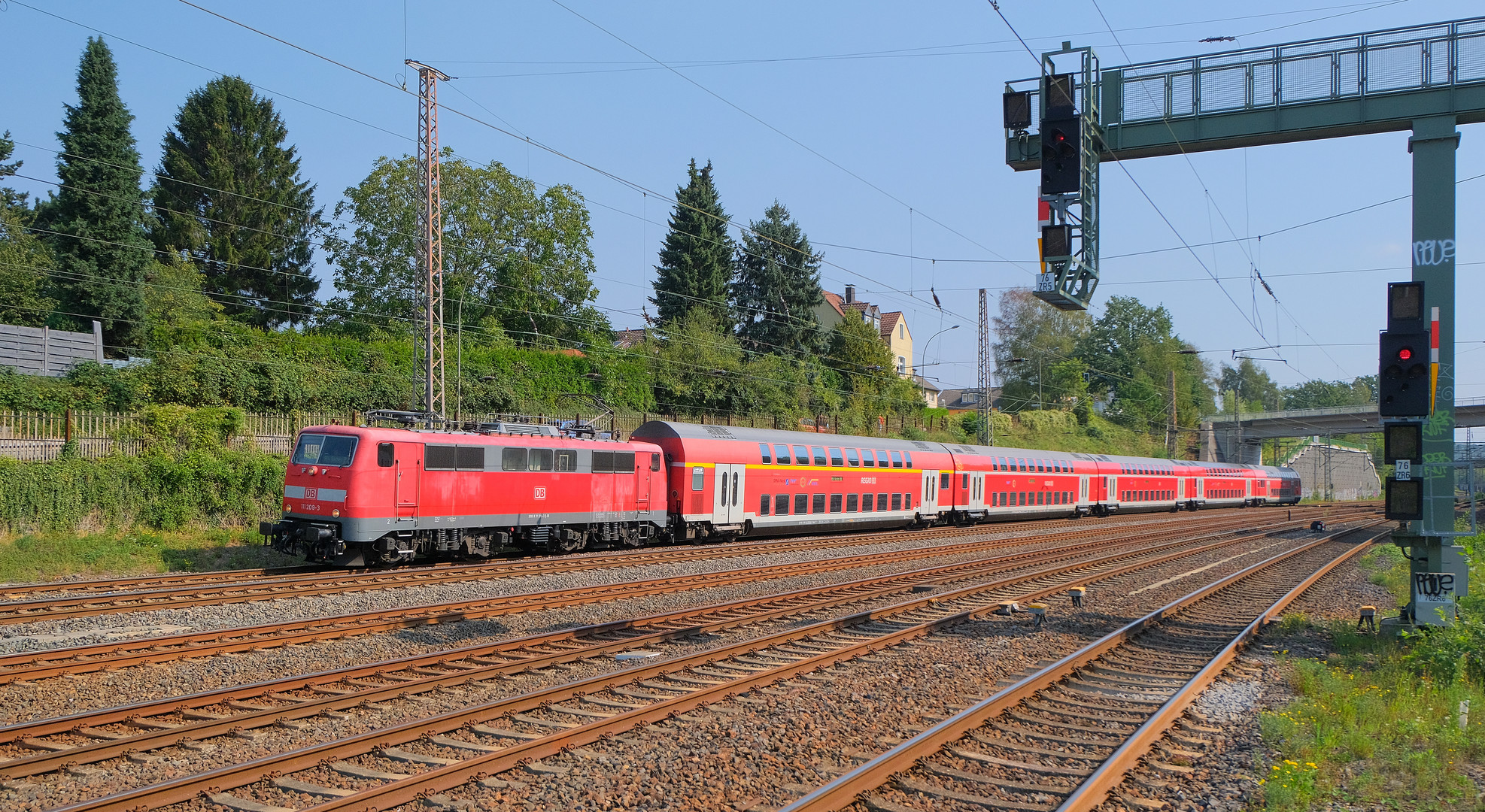 DB-111-RE 4 in Gruiten Richtung Hagen