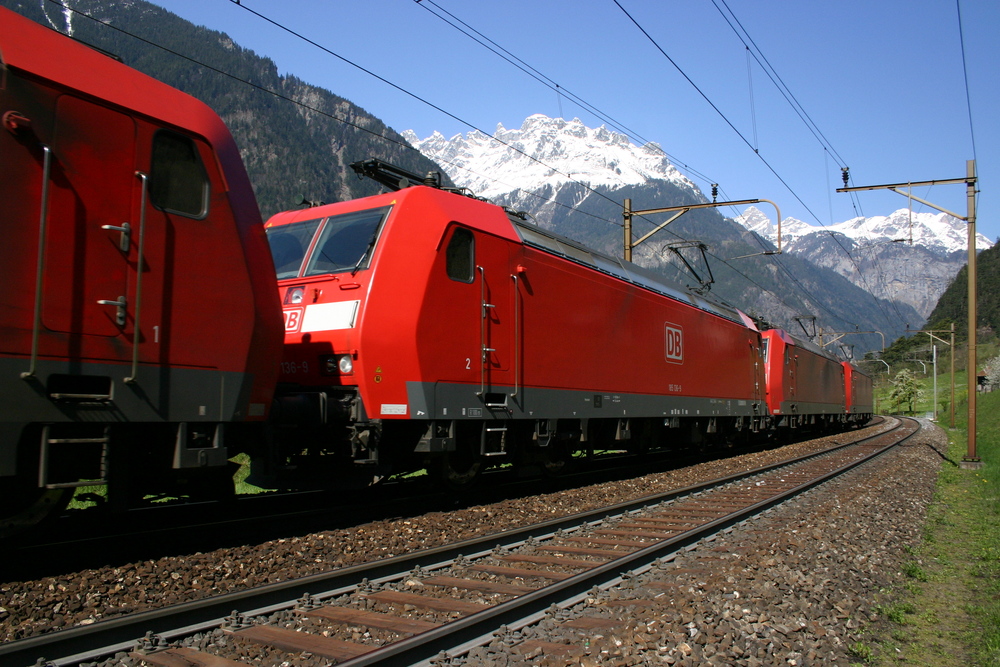DB 185-Vierfachtraktion am Gotthard