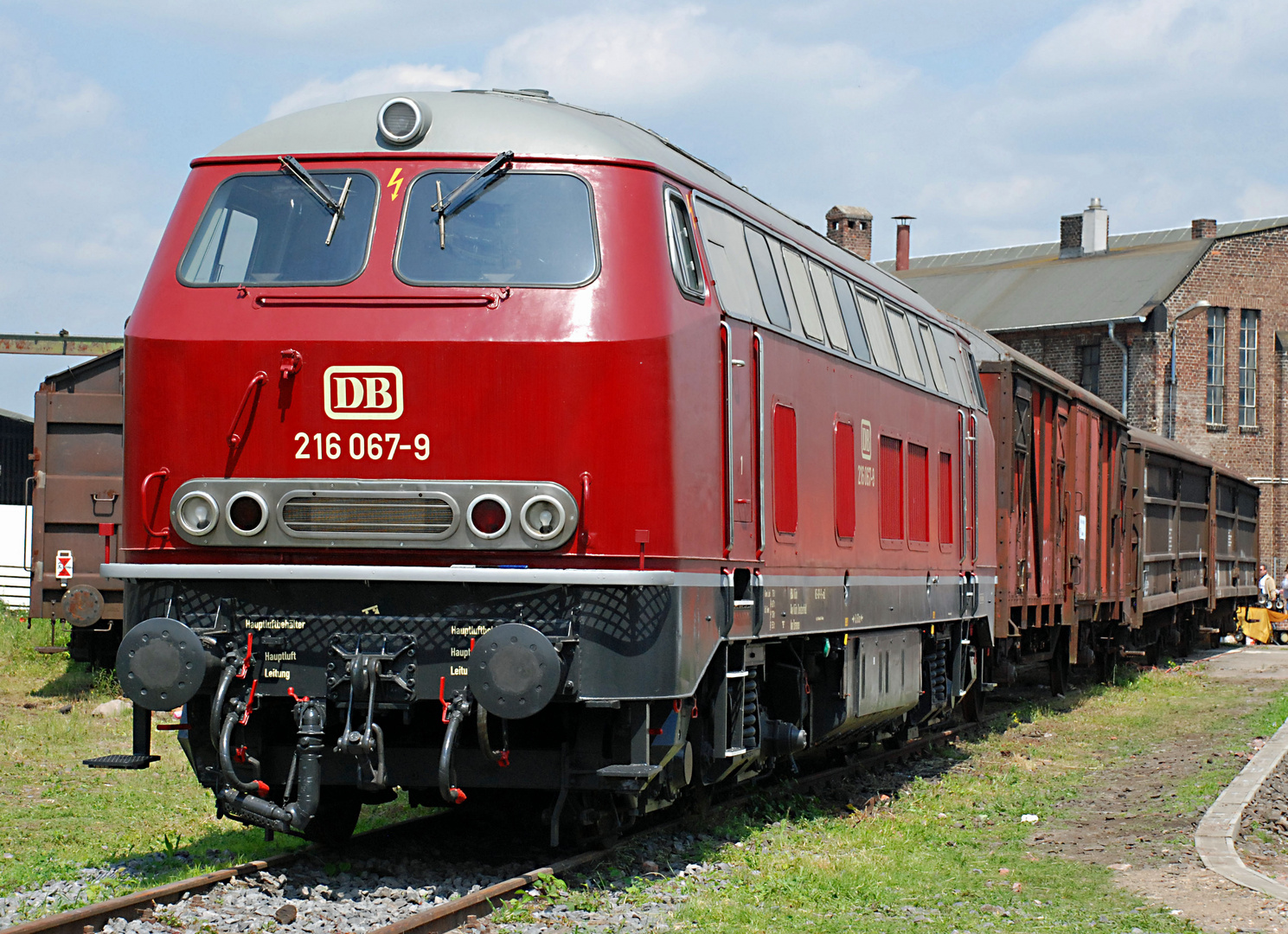 DB 216 067-9