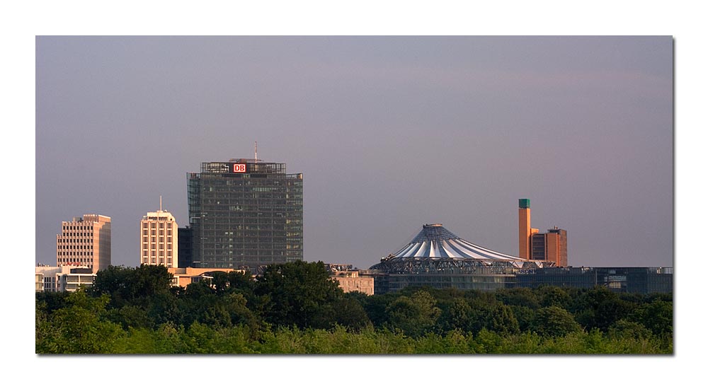 DB-Hochhaus und Sonycenter