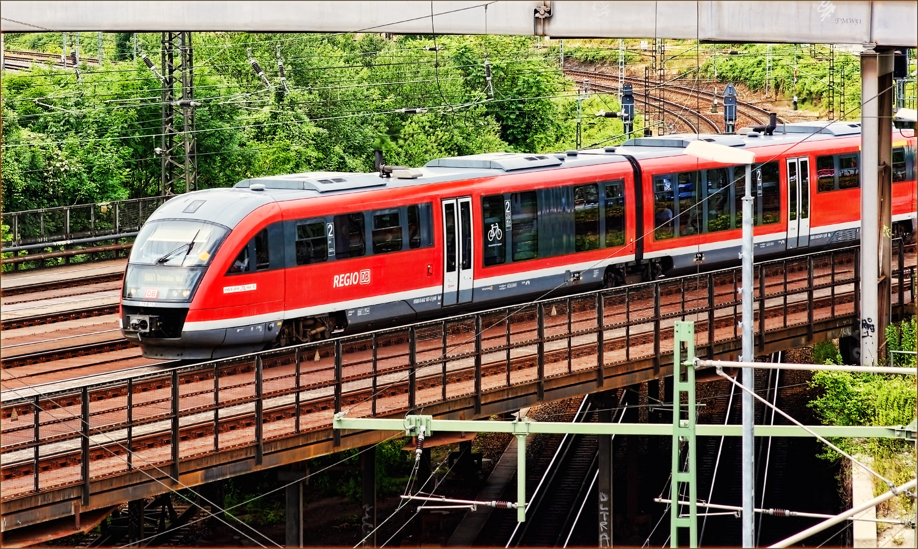 DB Regio Einfahrt aus West in Dresden Hauptbahnhof