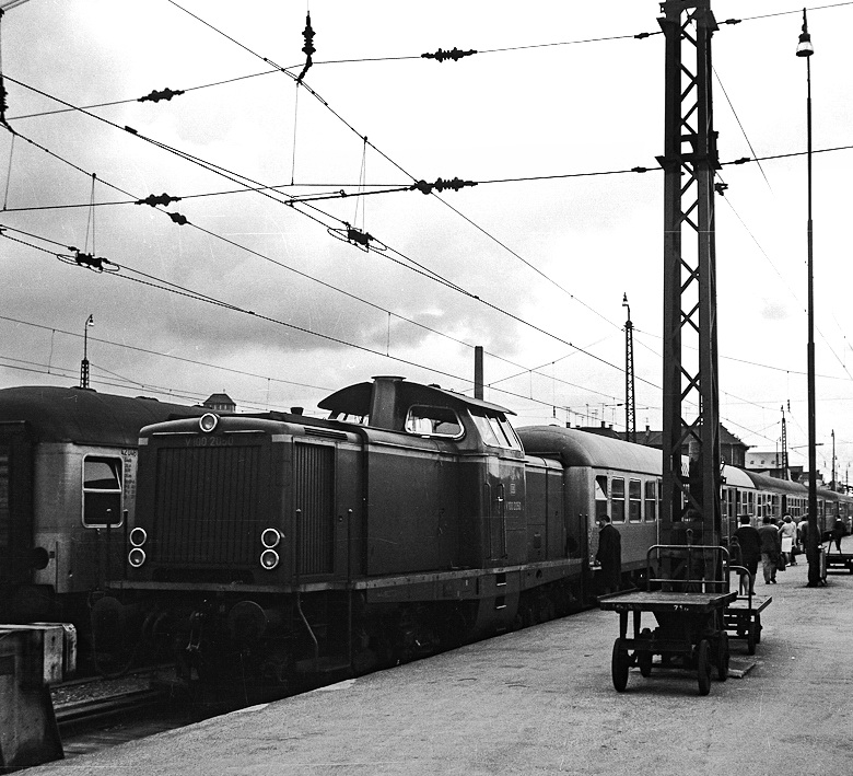 DB vor 50 Jahren: V 100 2050