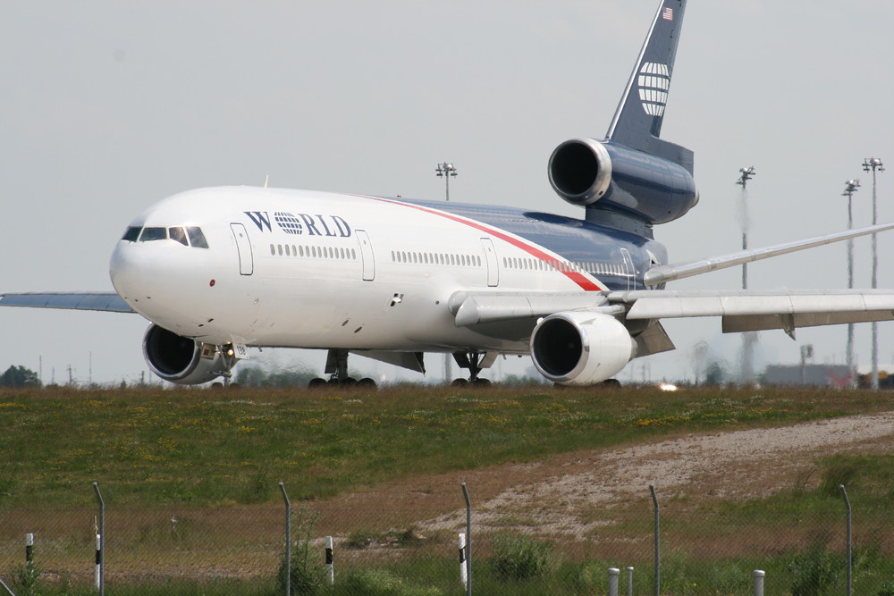 DC-10-30 World Airways N138WA