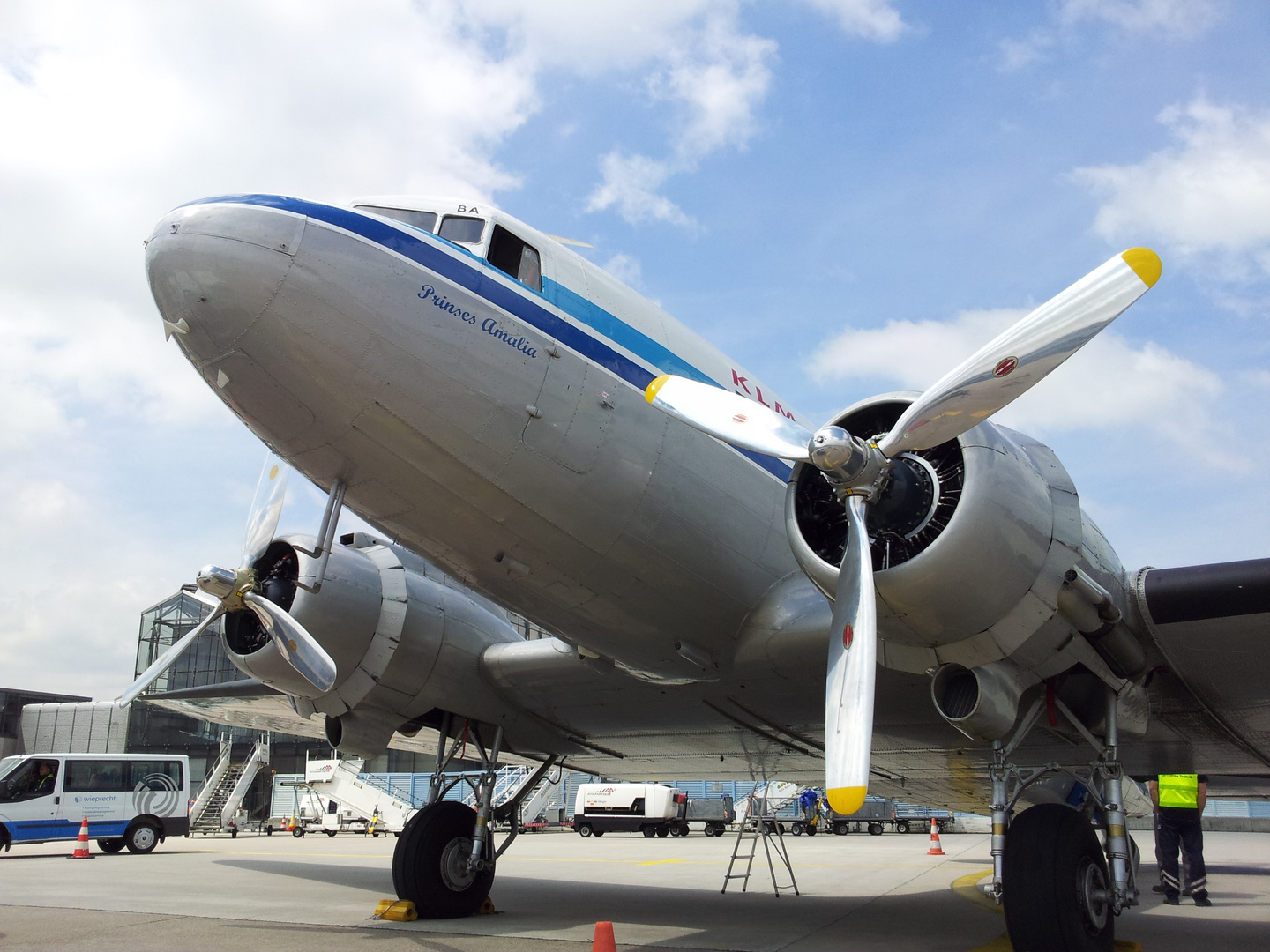 DC-3