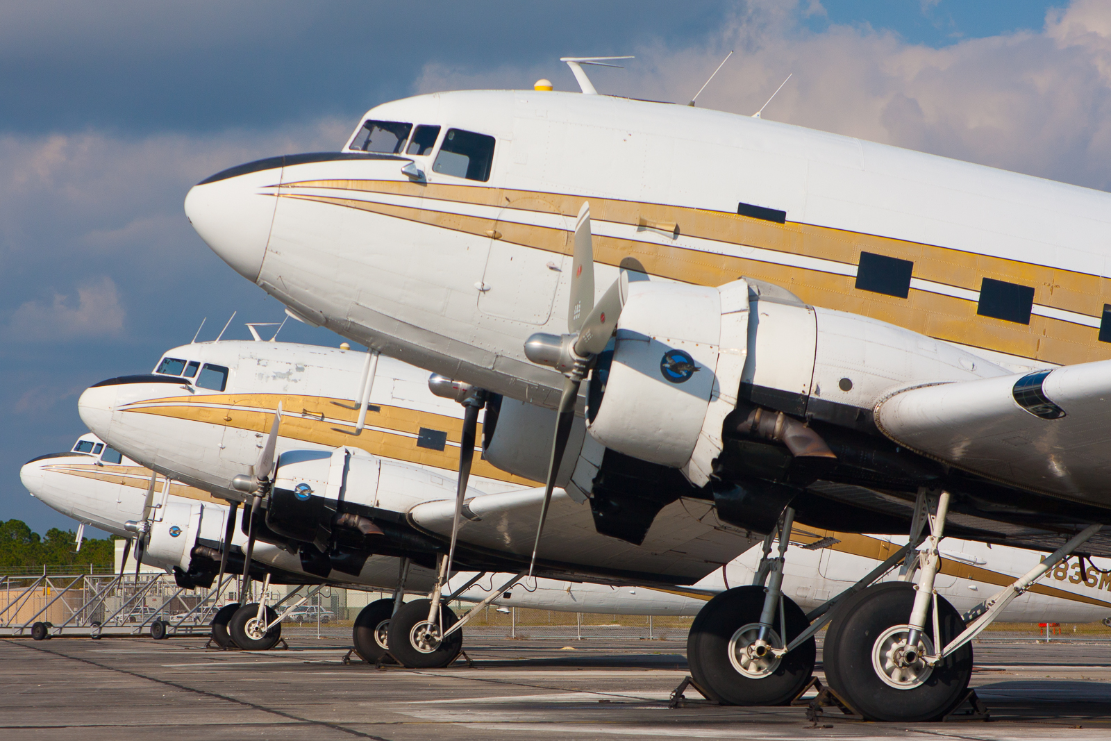 DC-3 mal 3