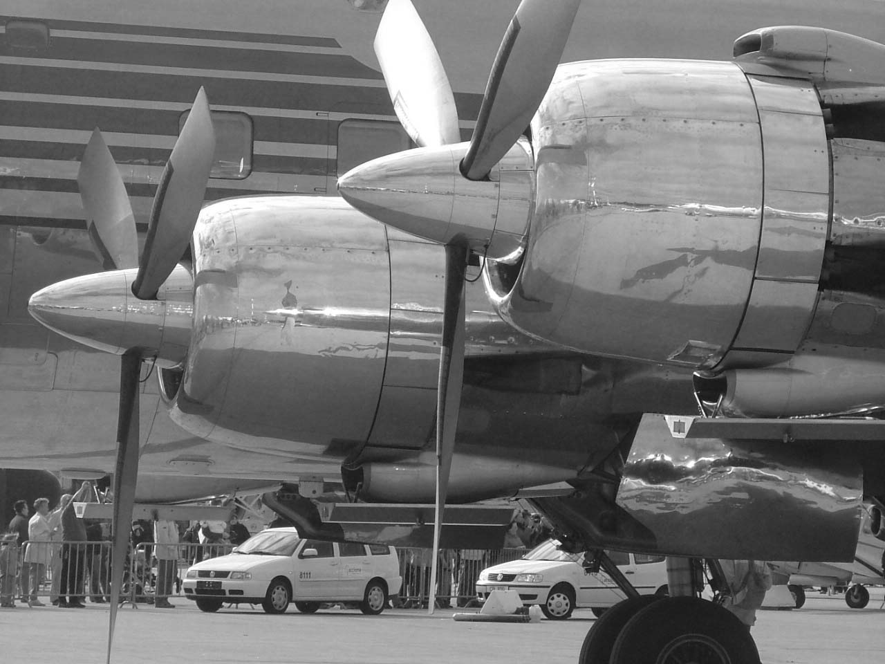 DC-6 Triebwerke