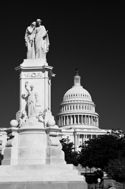 DC monochrom - Capitol