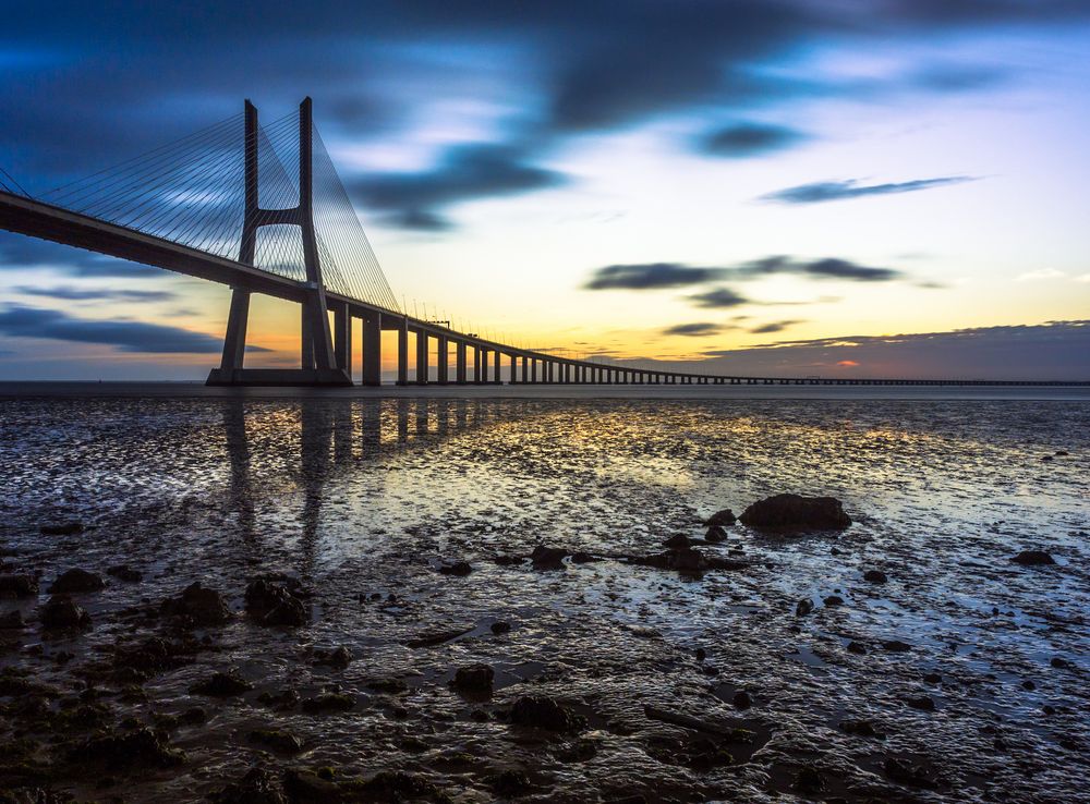 Morgens am Tejo von Tobias Behrens