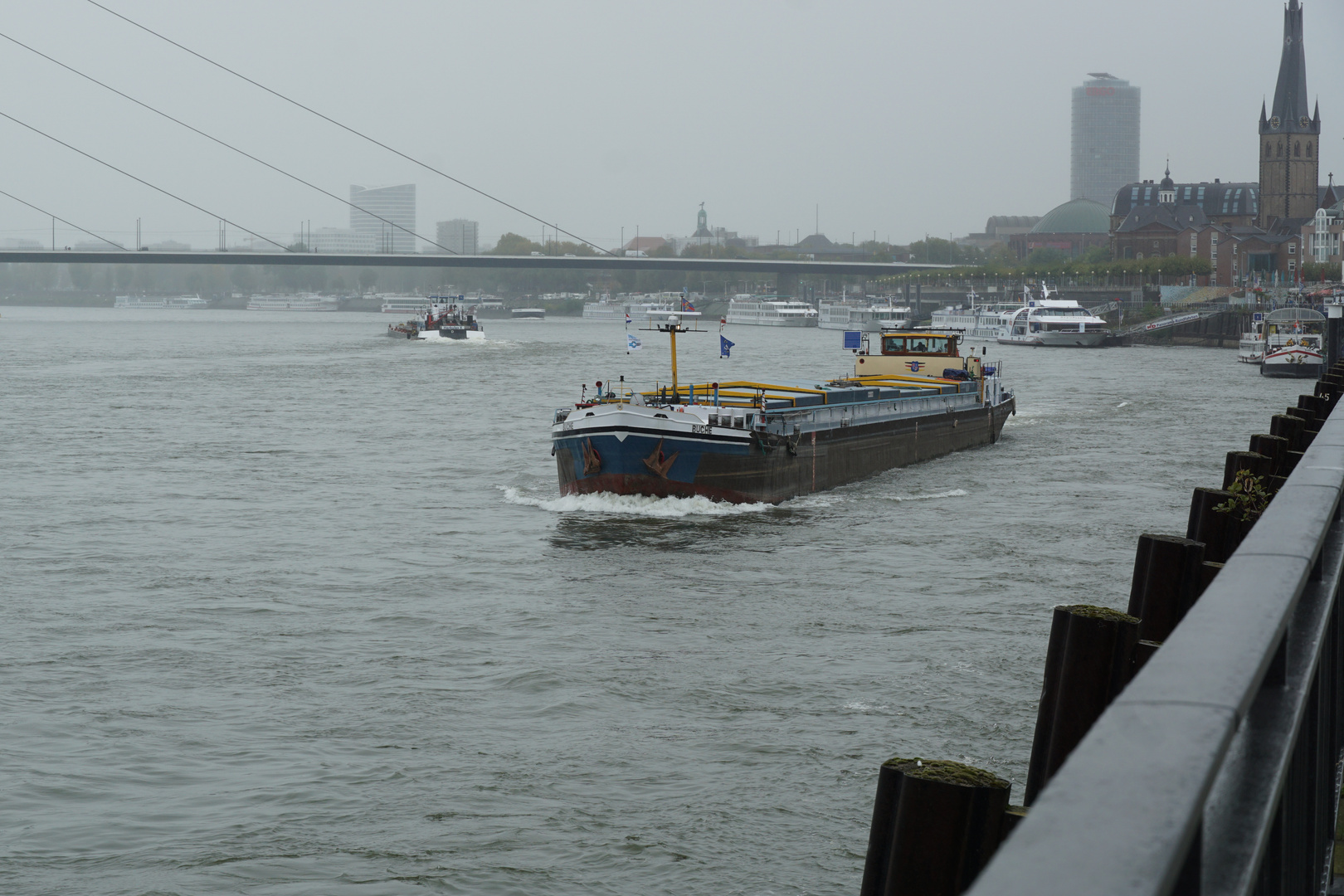 D'dorf 17. Oktober - Mistwetter am Rhein