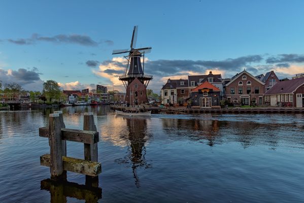 De Adriaan im Spiegel