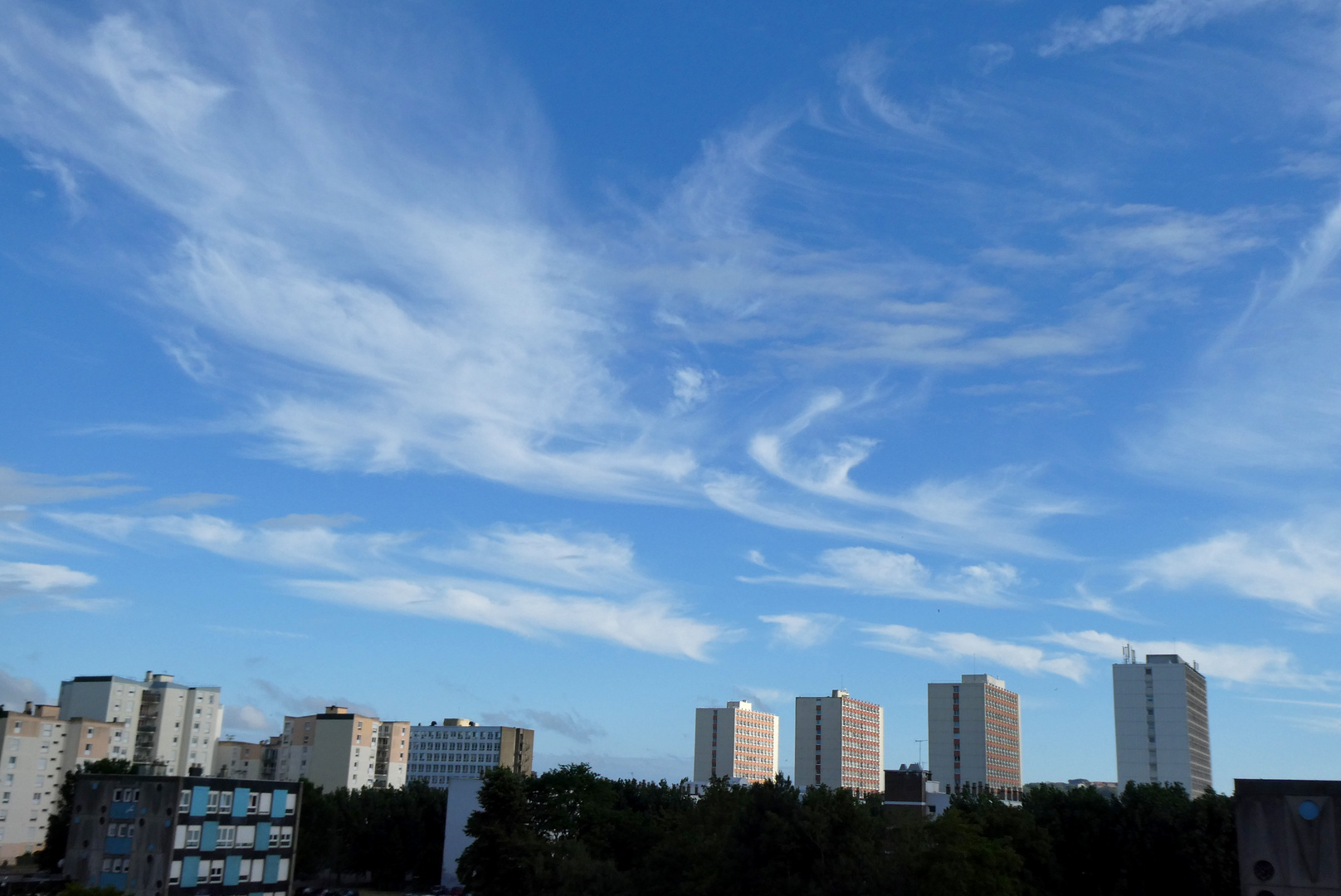 De beaux dessins dans le ciel