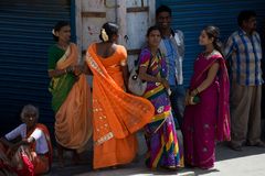De beaux saris colorés