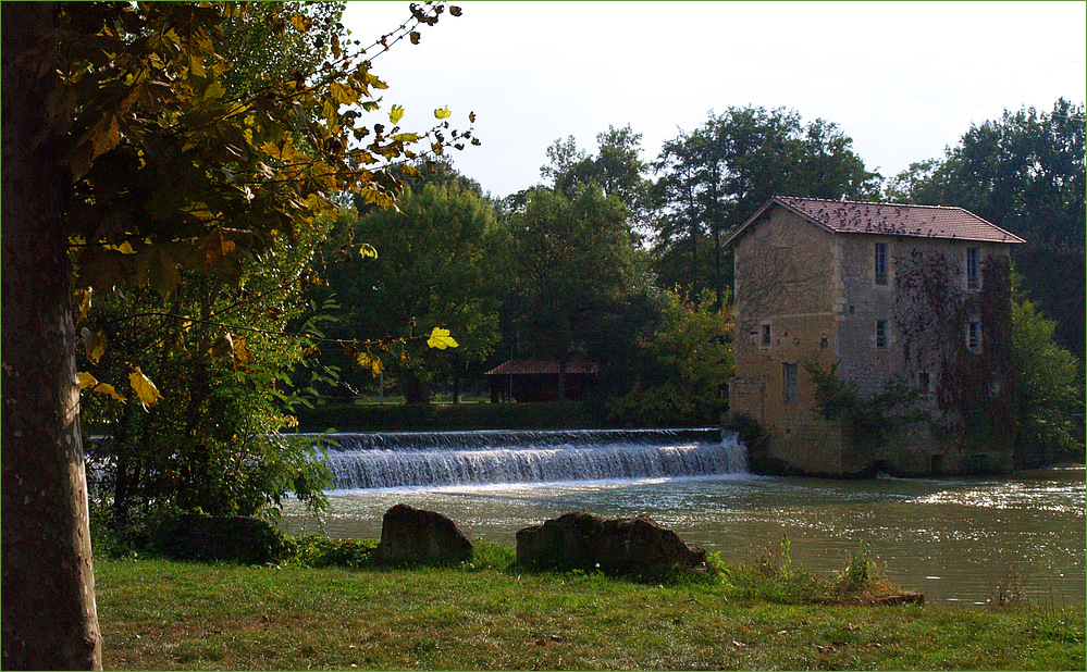 De l’été à l’automne - La Baïse au Moulin de Gauge à Condom (Gers)