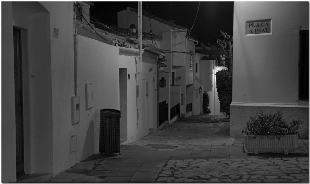 De nit a Calella II Solitària