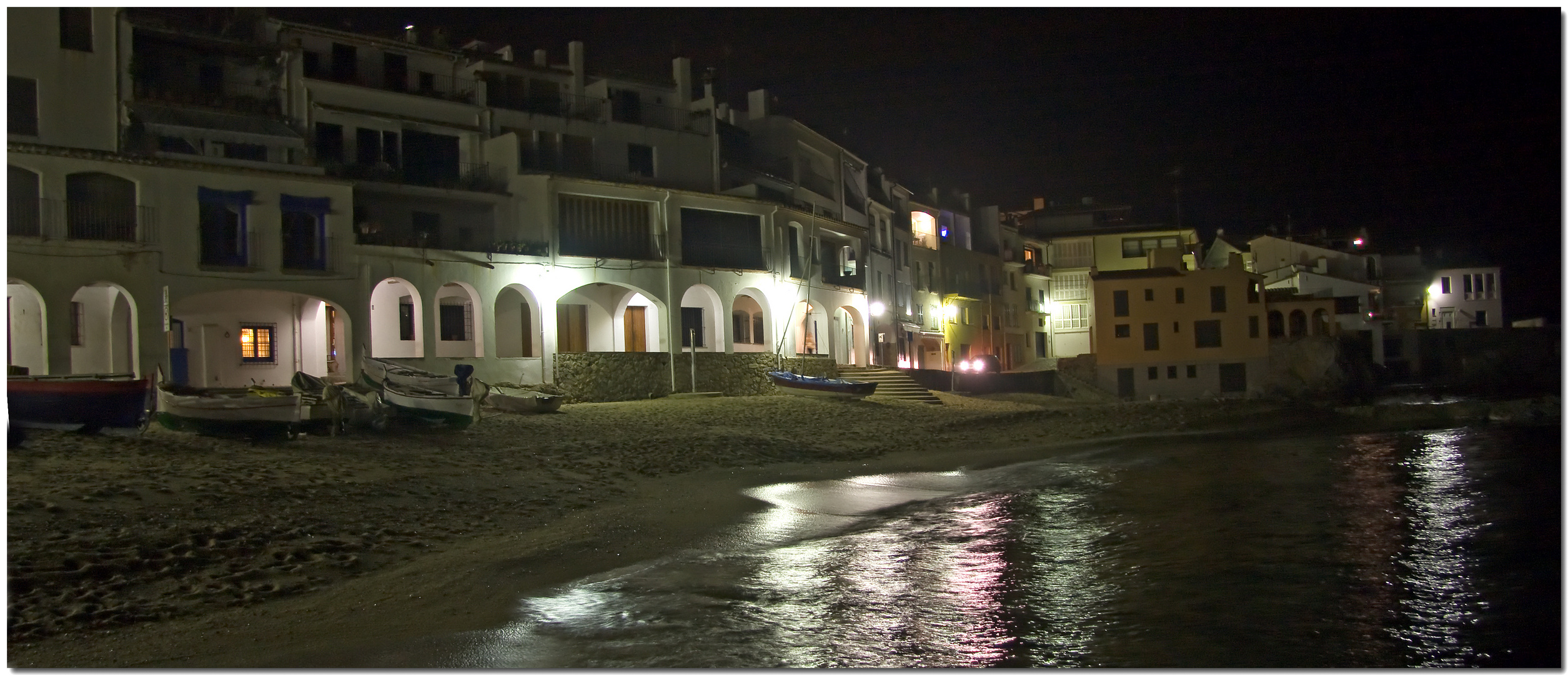 De nit a Calella XVII Les voltes solitàries