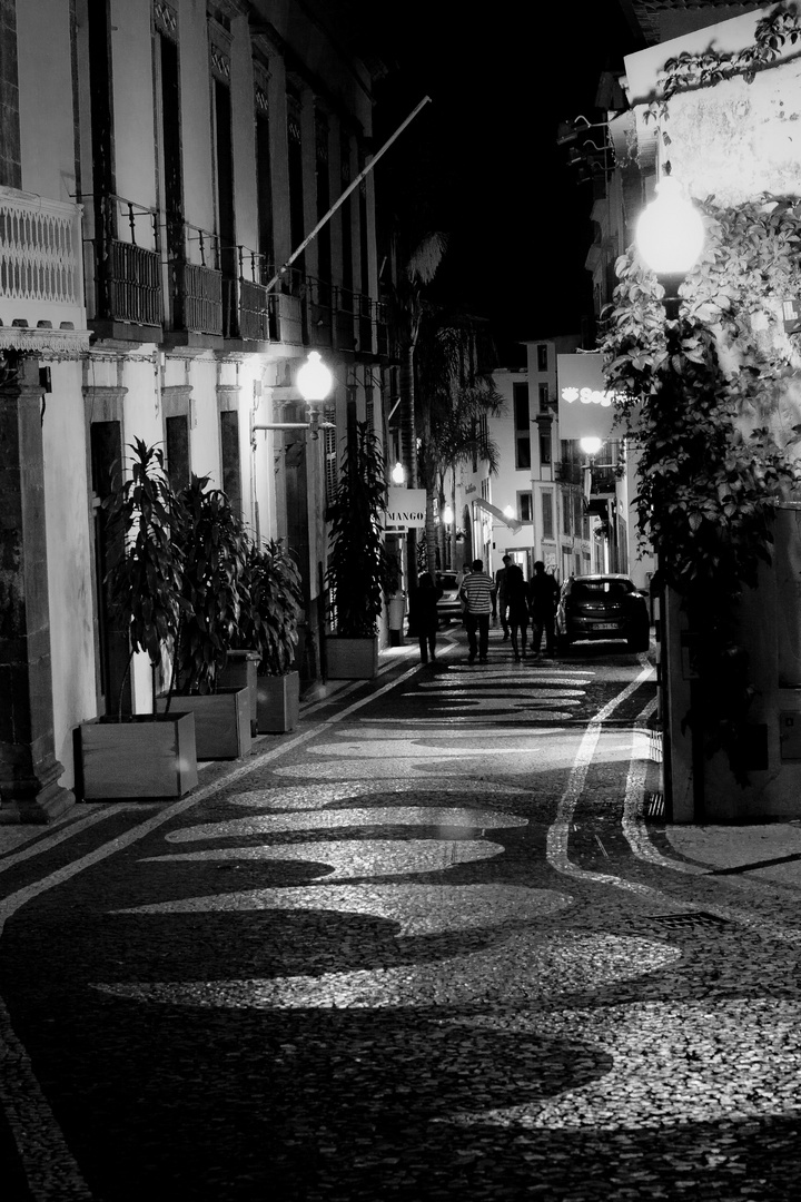 De noche por Funchal