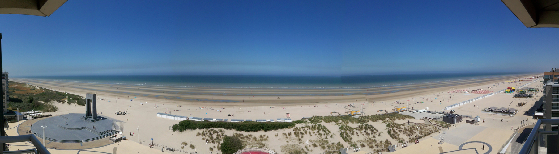 De Panne Beach View