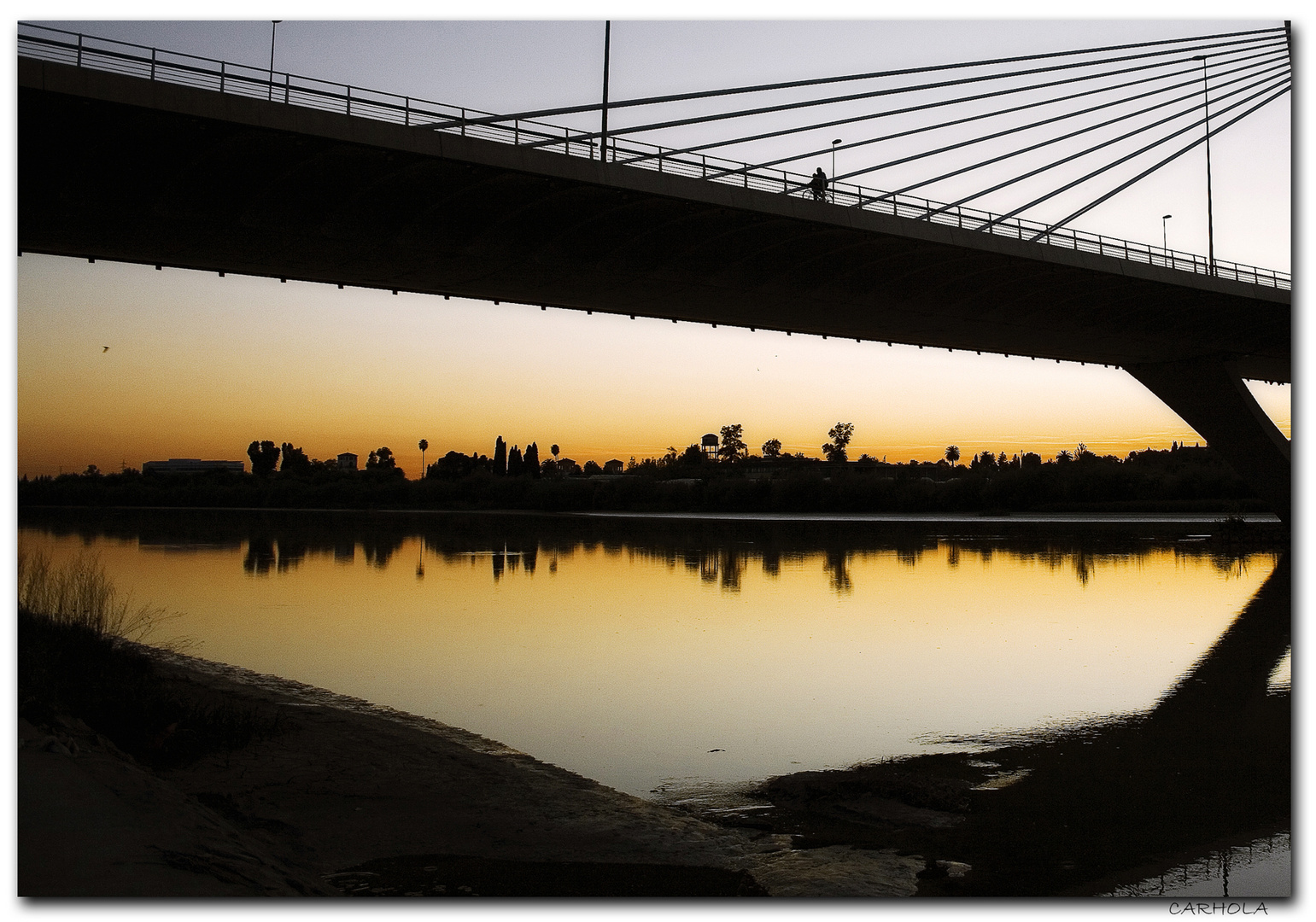 DE PASEO AL ATARDECER