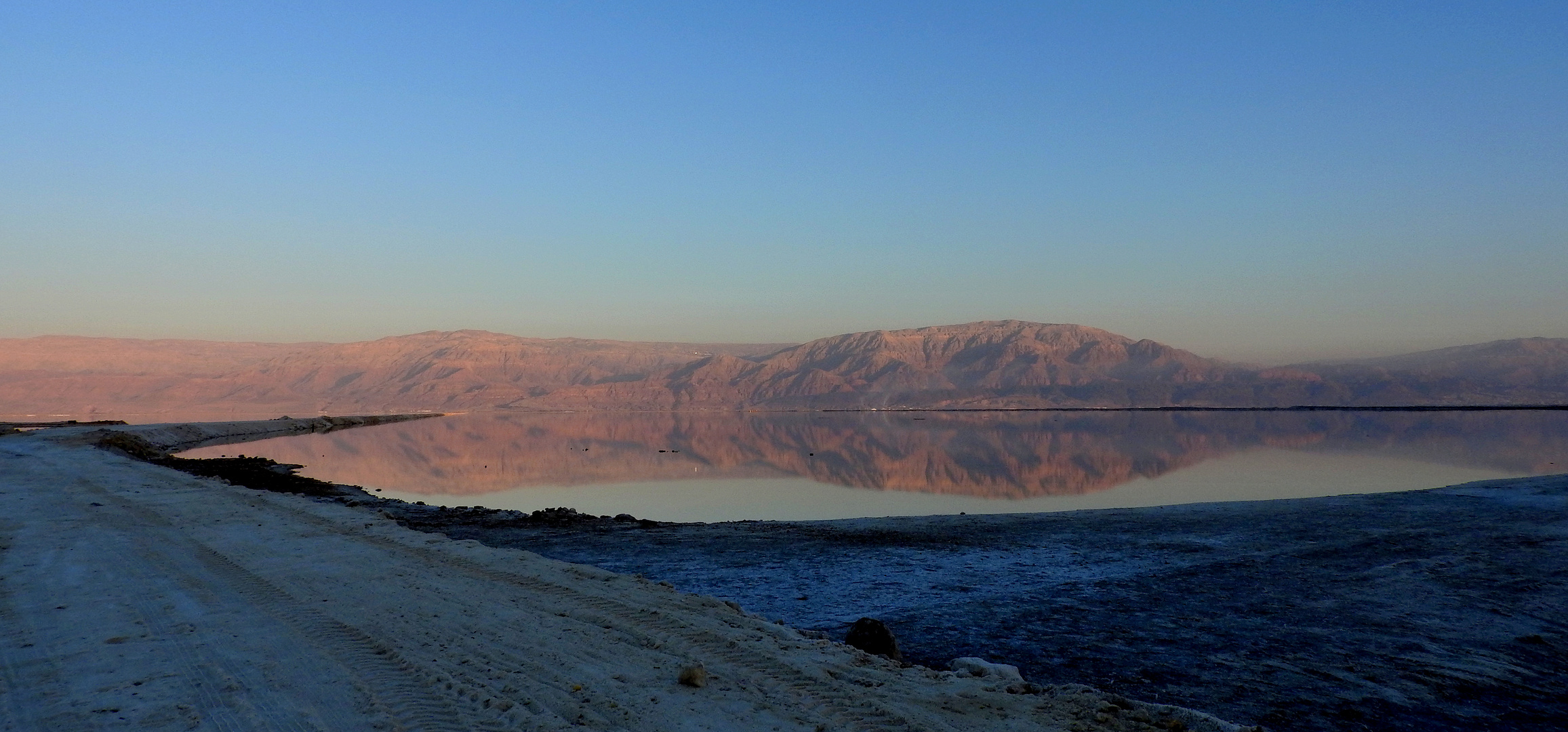 Dead Sea evening at south part