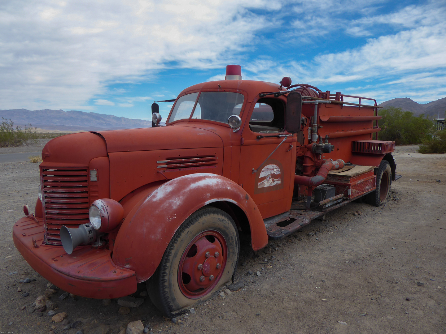 Death Valley, old Dady Fire Engine.