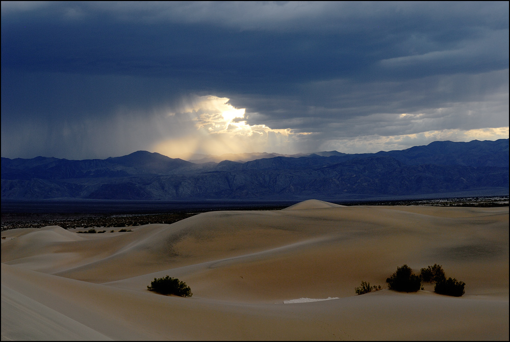 [ Death Valley Thunderstorm ]