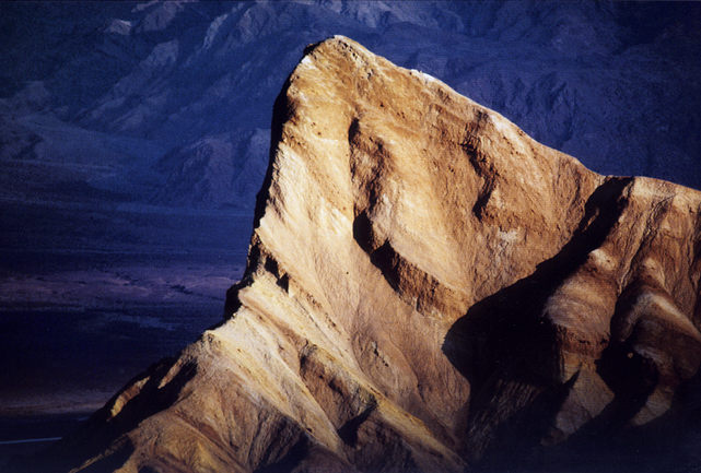 Death Valley, Zabriskie Point (5:45)