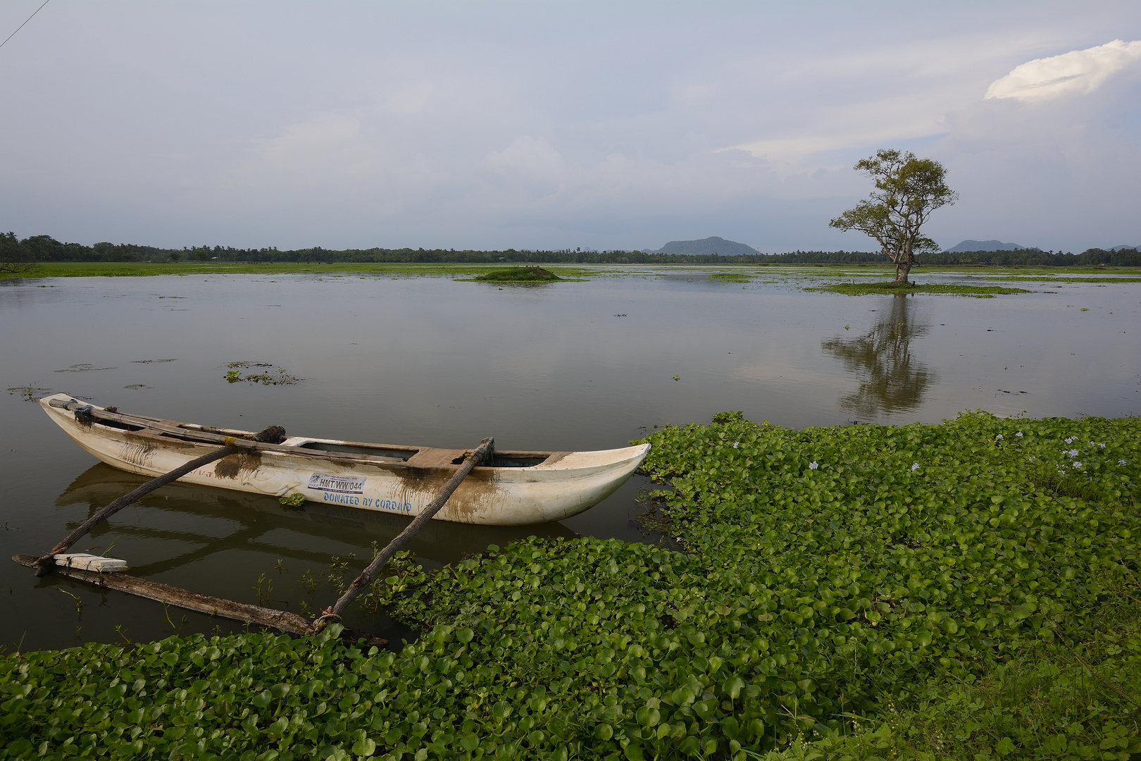 Debarawewa Lake 