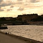 début de soirée sur les quais de la seine