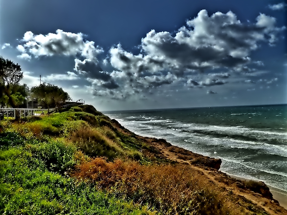 DECEMBER SEA AT NETANYA COAST