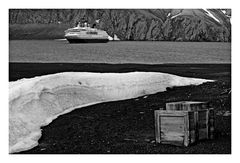 Deception Island ..