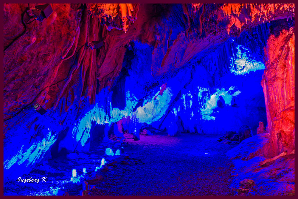 Dechenhöhle - Eingang zu einer Höhle