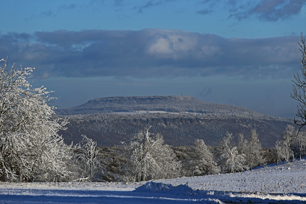 Decinsky sneznik (Hoher Schneeberg) im Winterkleid und noch ein wenig größer..