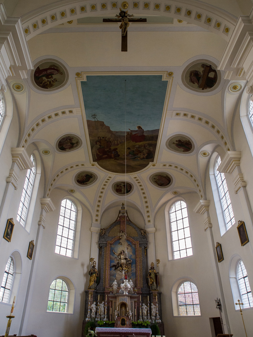 Decke des Chor und Altar der Johanneskirche Ummendorf