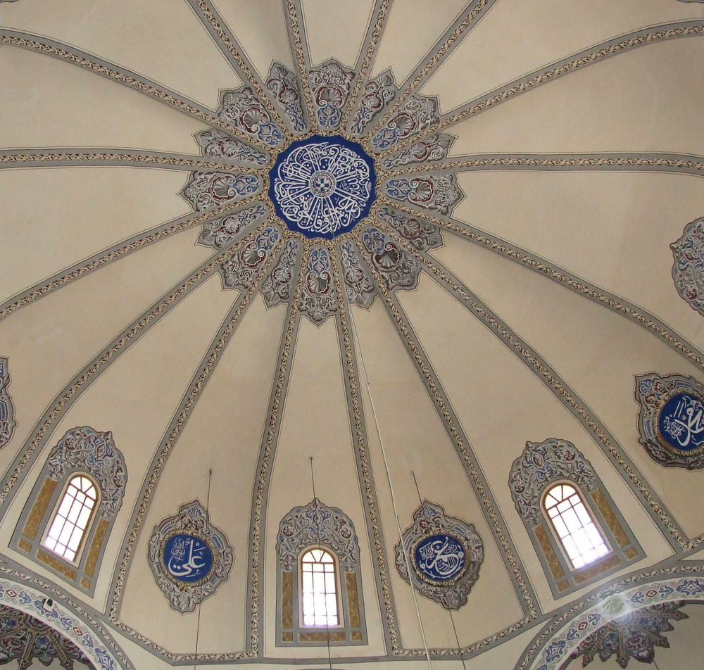 Deckenansicht in der blauen Moschee