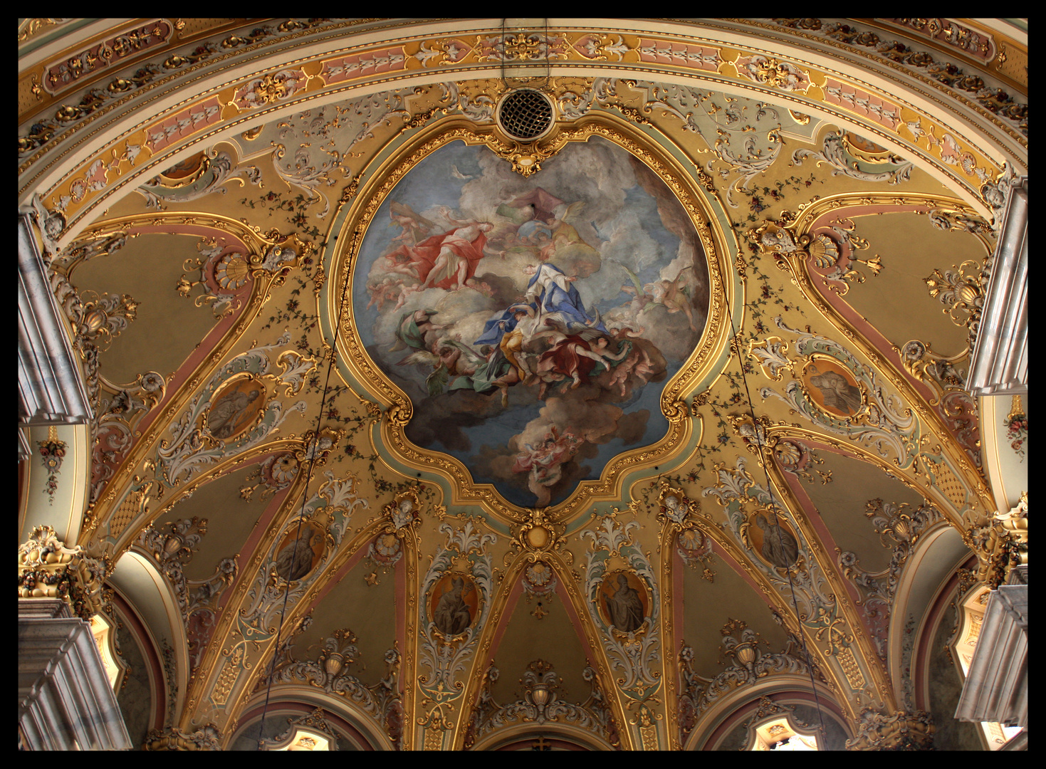 Deckenfresko im Dom zu Brixen