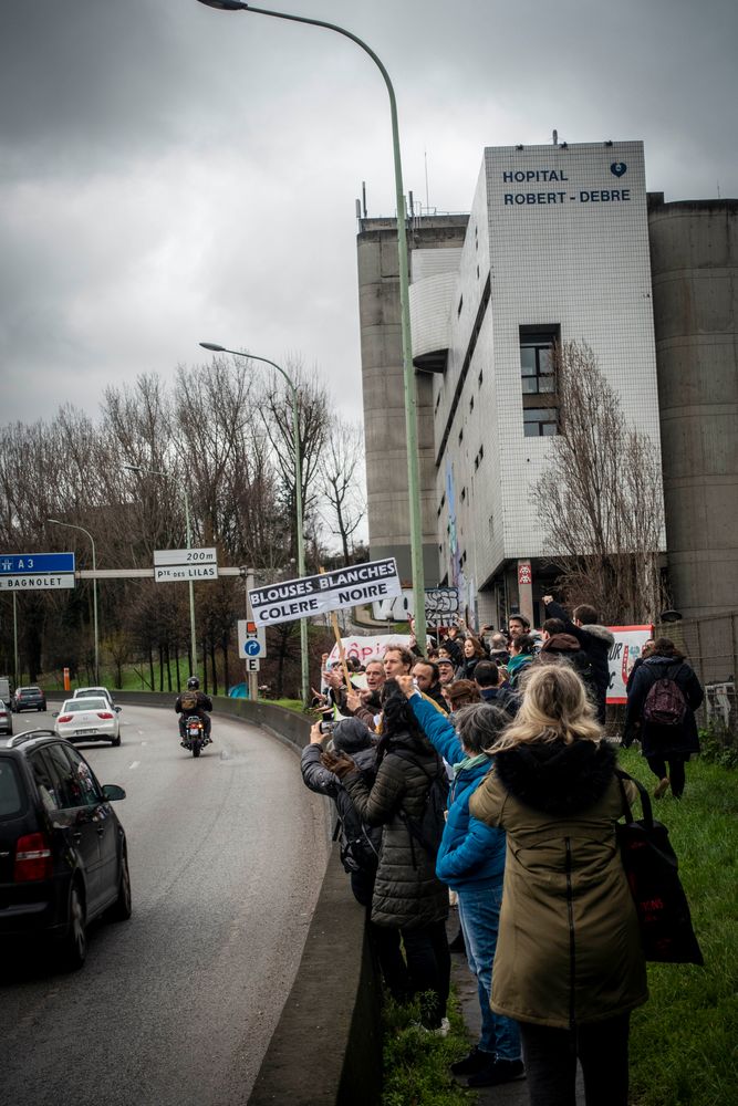 DECLARONS NOTRE AMOUR A L'HOPITAL PUBLIC