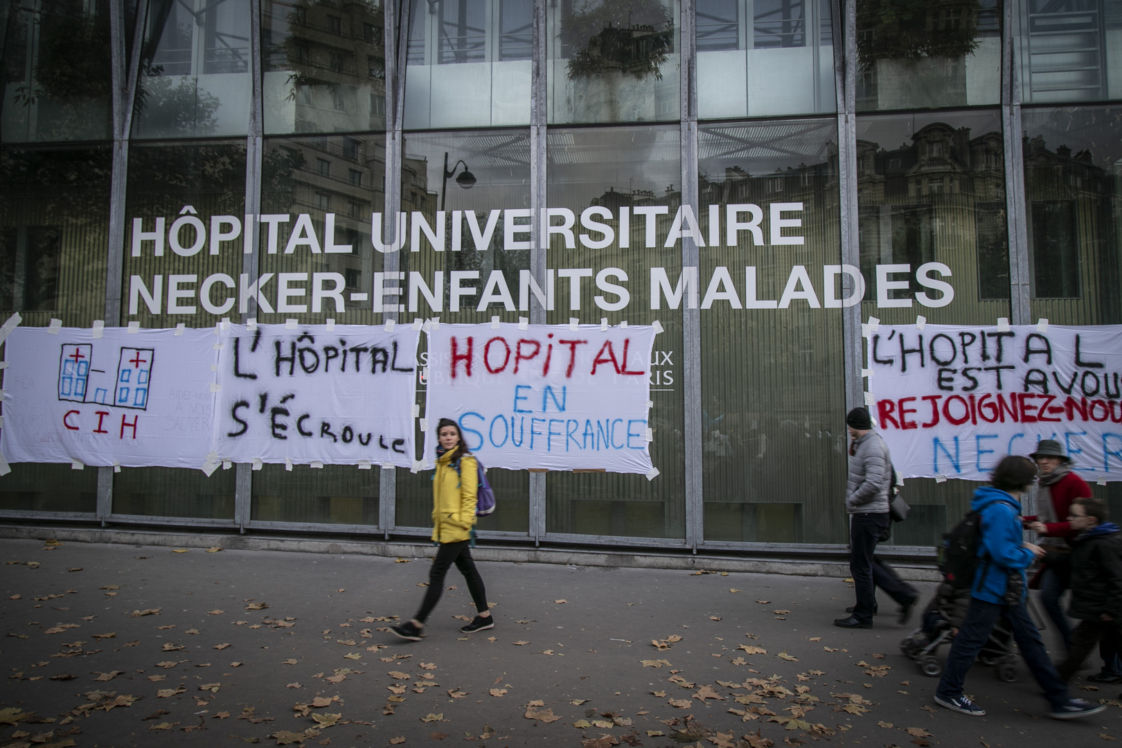 DECLARONS NOTRE AMOUR A L'HOPITAL PUBLIC