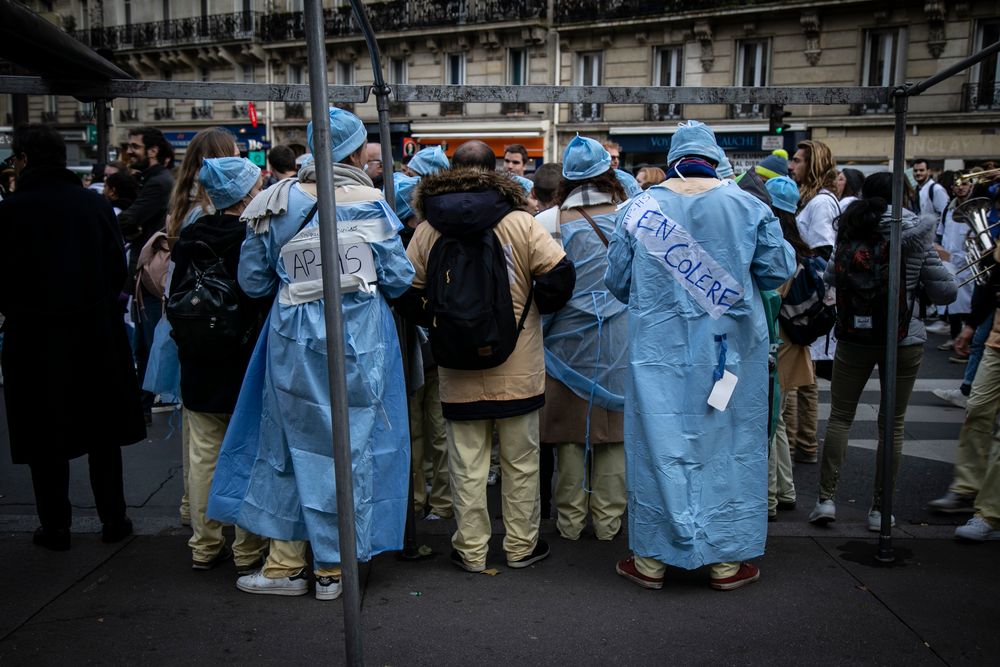 DECLARONS NOTRE AMOUR A L'HOPITAL PUBLIC