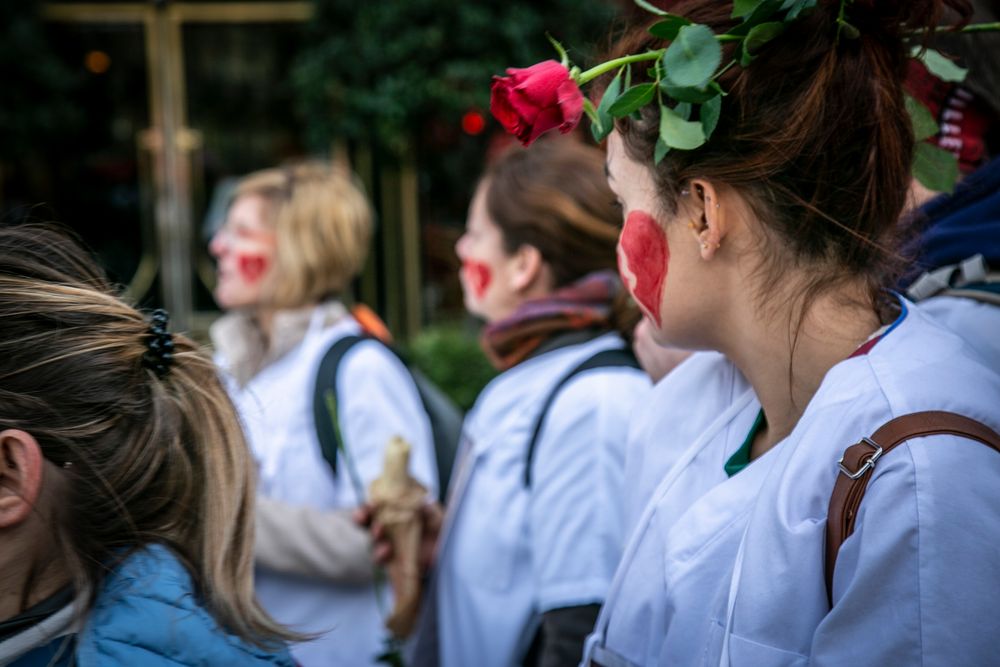 DECLARONS NOTRE AMOUR A L'HOPITAL PUBLIC