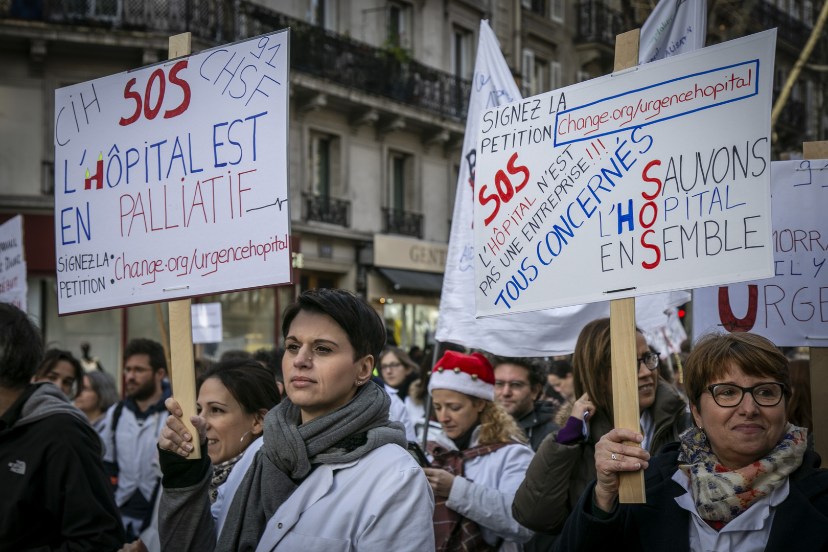 DECLARONS NOTRE AMOUR A L'HOPITAL PUBLIC