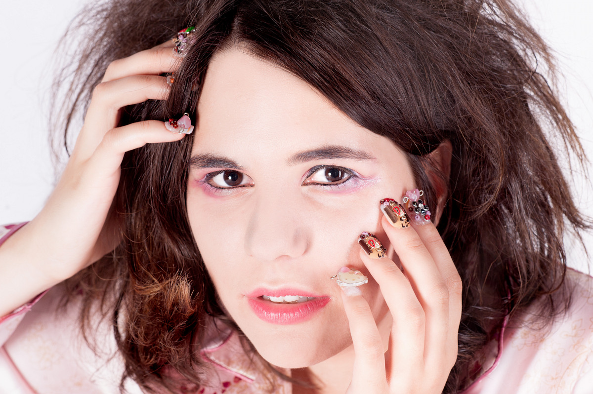 Decora Nails Portrait