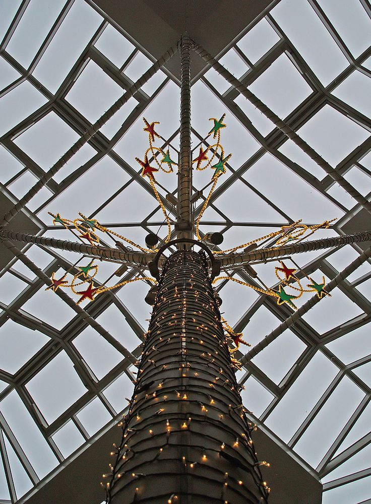 Décoration dans un centre commercial de Cambridge pendant les fêtes de fin d’année