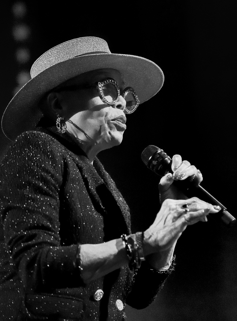 Dee Dee Bridgewater