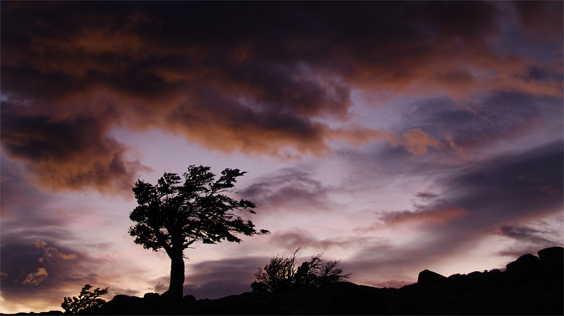 . deep patagonian sky .