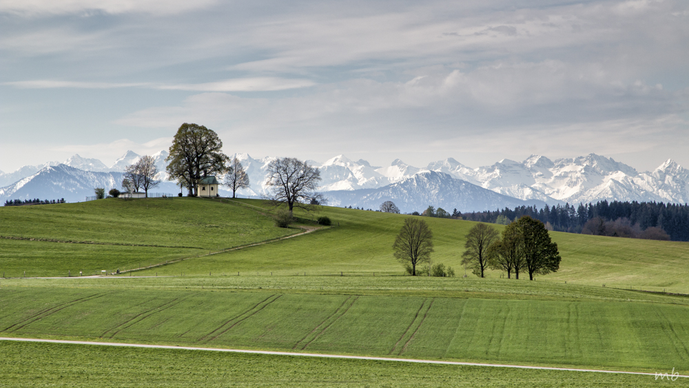 Degerndorf, Blick auf die Maria-Dank-Kapelle