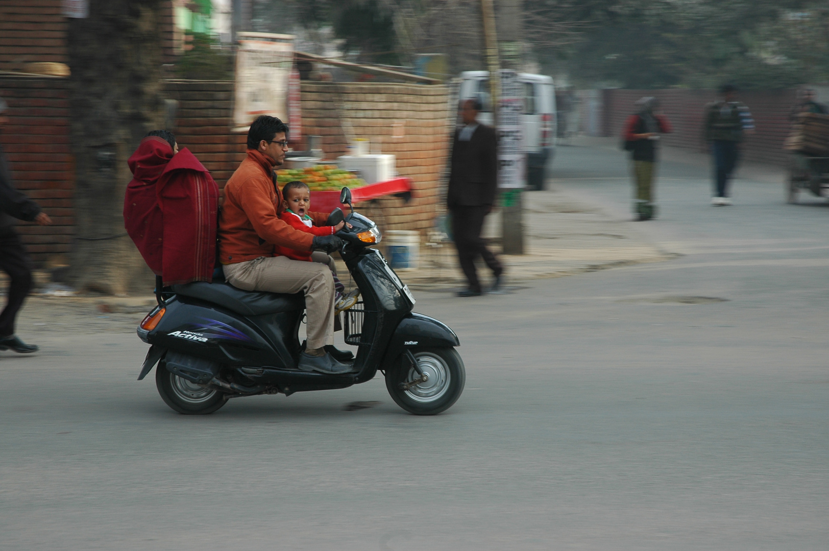 Dehli; Früh am Morgen / early in the morning...