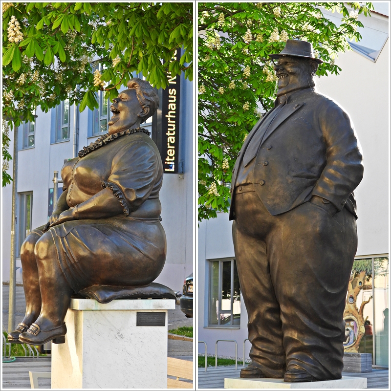 Deix-Figuren vor dem Karikaturmuseum in Krems