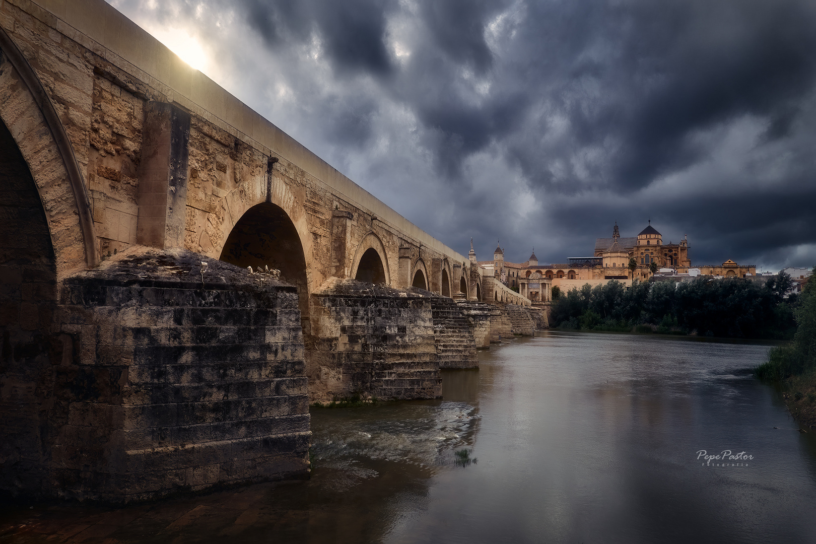 Del Puente a la Mezquita